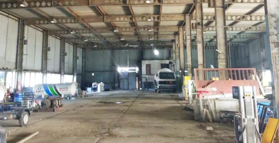 Продажа нежилого здания с участком сельхозназначения в Полтавской области
